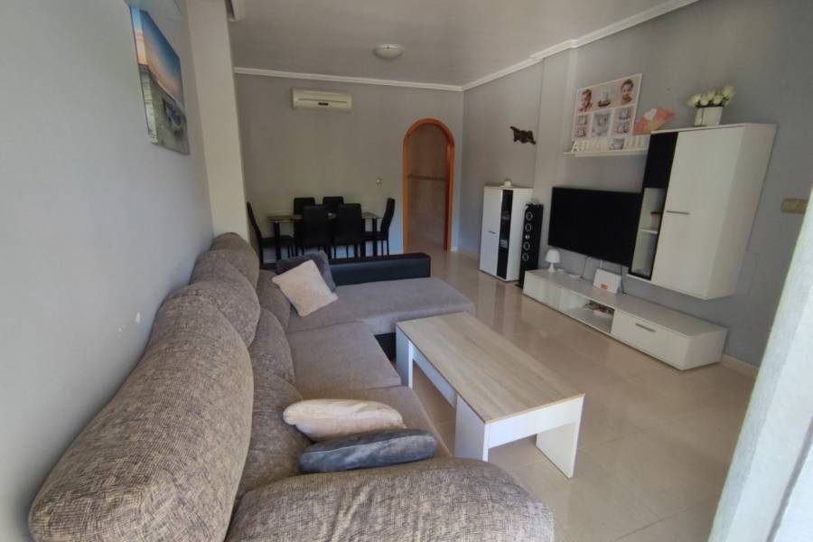 Resale - Apartment - Orihuela Costa - Montezenia
