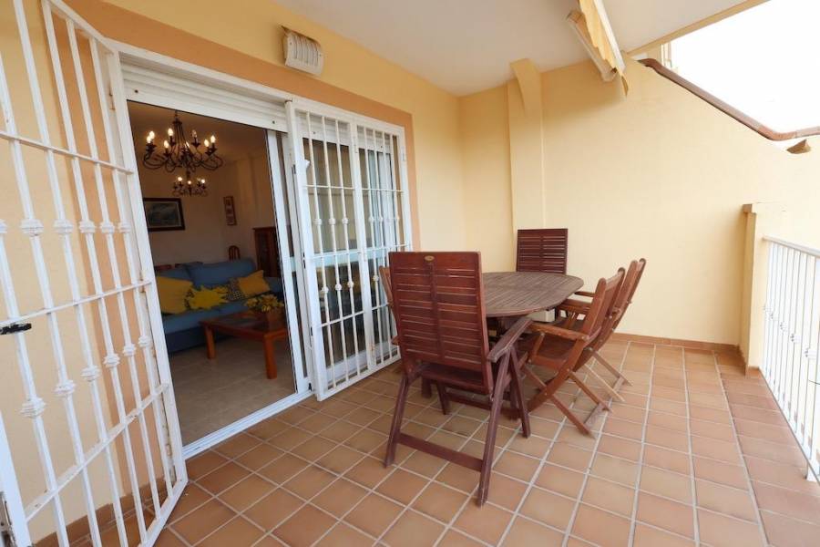 Resale - Apartment - Orihuela Costa - Campoamor