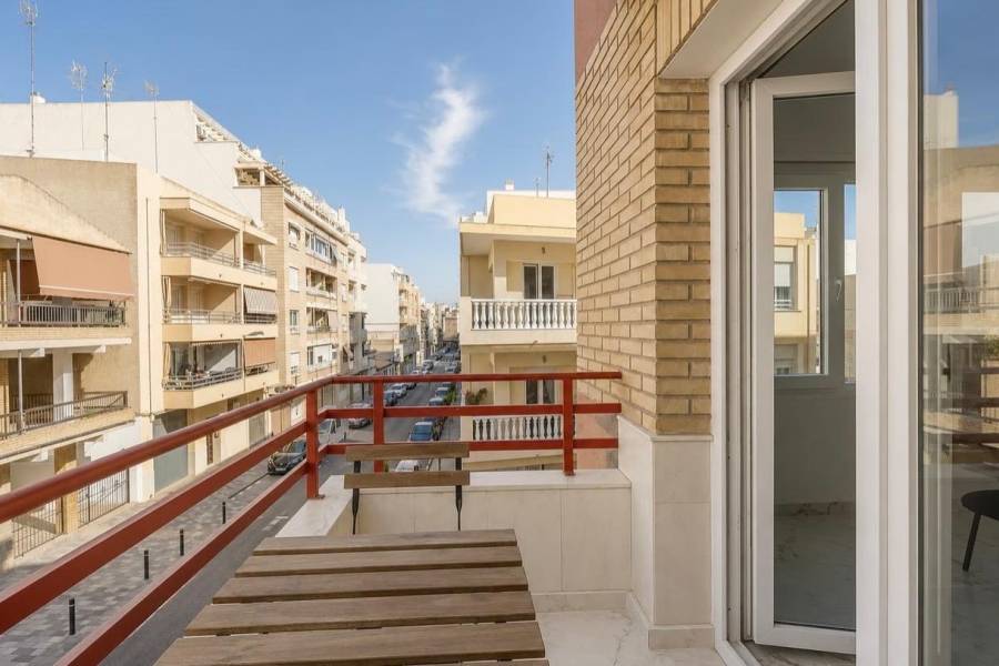 Resale - Apartment - Torrevieja - Playa del Cura