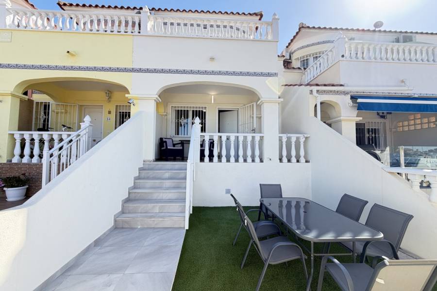 Resale - Townhouse - Orihuela Costa - Villamartin