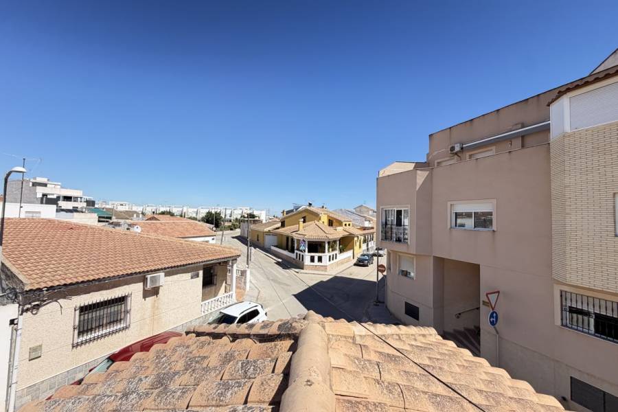 Resale - Townhouse - Pilar De La Horradada