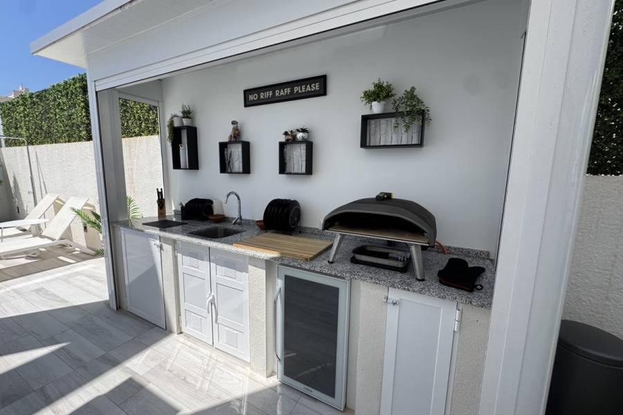 Resale - Detached - Lomas de Cabo Roig