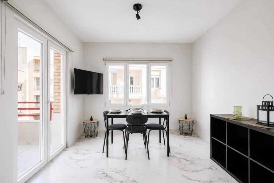 Resale - Apartment - Torrevieja - Playa del Cura