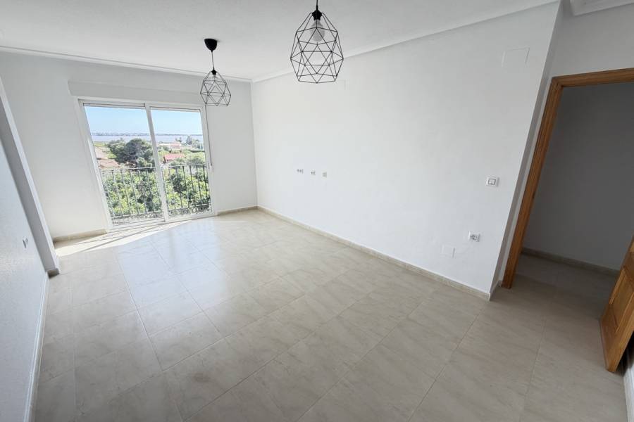 Resale - Apartment - Los Montesinos