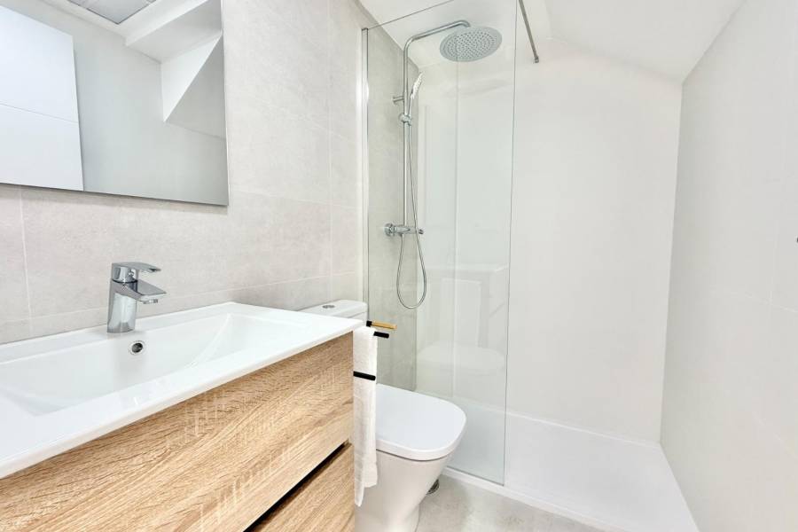 New Build - Townhouse - Cox - San Fernando