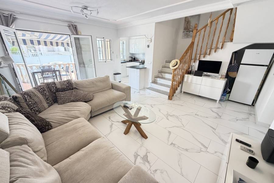 Resale - Detached - Orihuela Costa - Villamartin