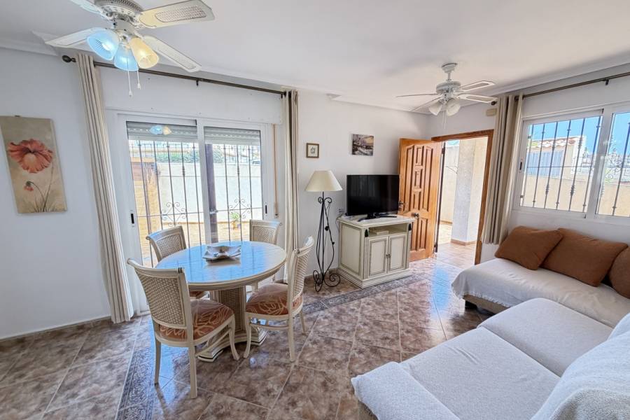 Resale - Apartment - Orihuela Costa - La Zenia