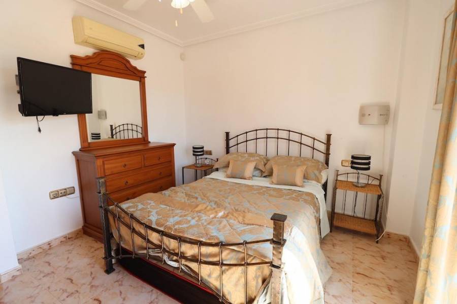 Resale - Townhouse - Orihuela Costa - Montezenia