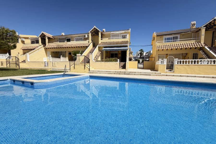 Resale - Apartment - Orihuela Costa - Villamartin