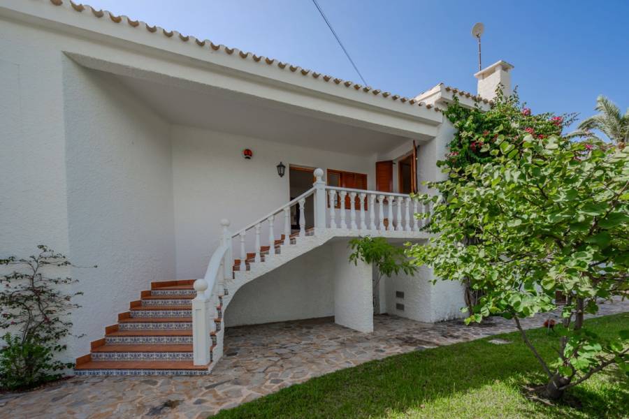 Bestaande bouw - Detached - Cabo Roig