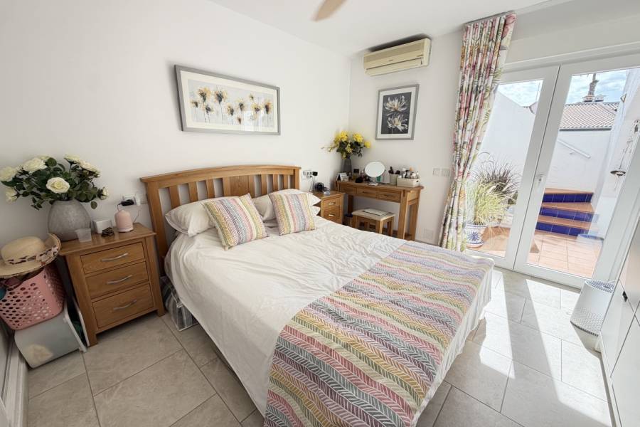 Resale - Apartment - Orihuela Costa - Villamartin