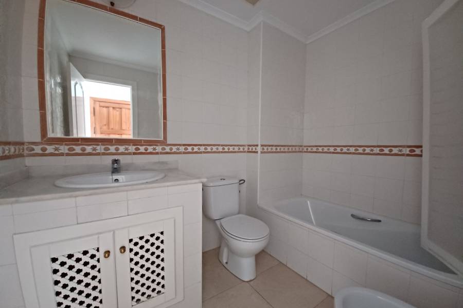 Resale - Apartment - Orihuela Costa - Villamartin