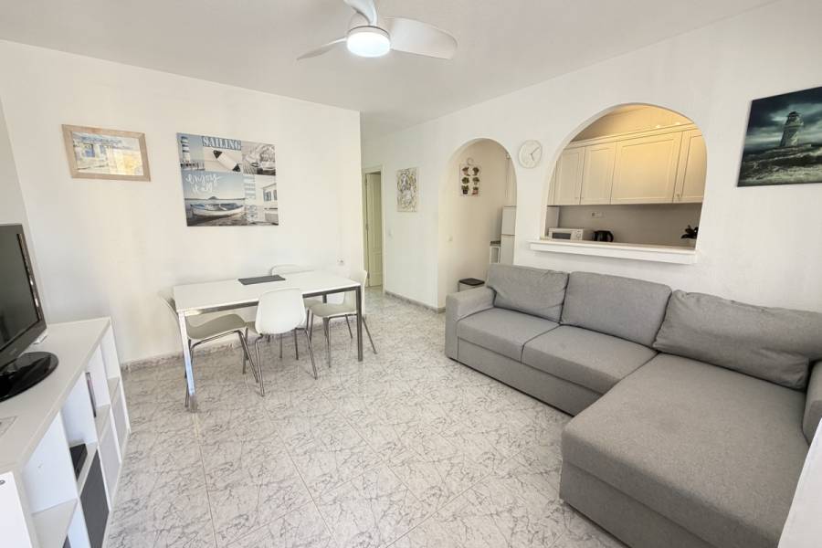 Resale - Apartment - Orihuela Costa - Villamartin