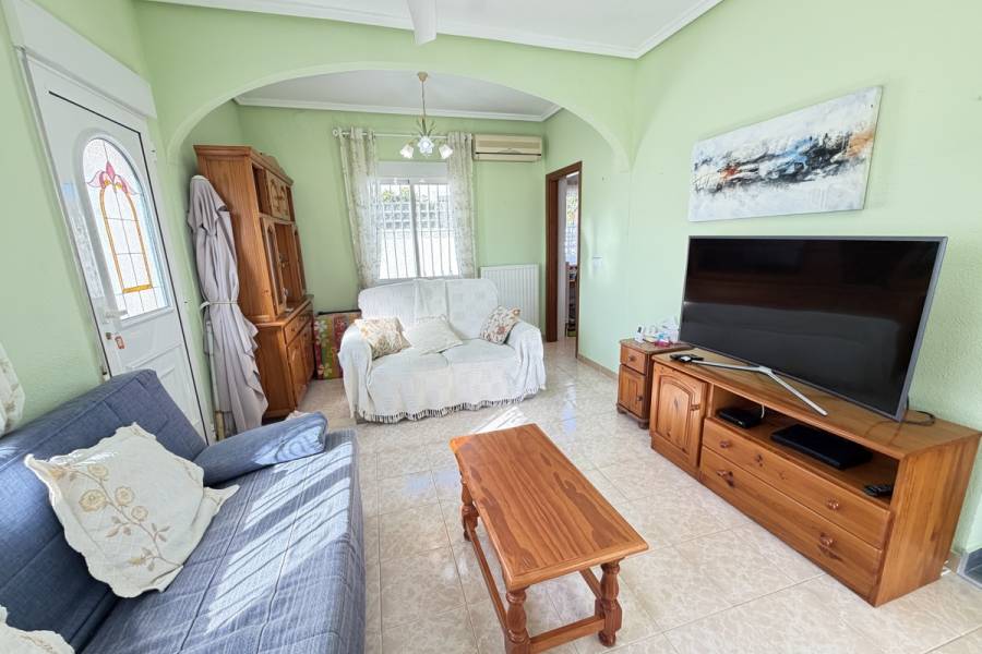 Resale - Detached - Orihuela Costa - Villamartin