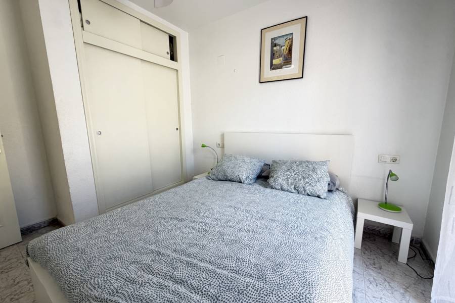 Resale - Apartment - Orihuela Costa - Villamartin
