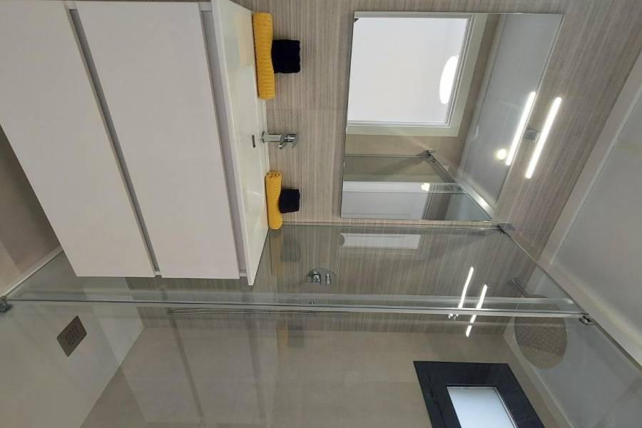 Nueva construcción  - Apartamento - San Miguel de Salinas - Pueblo