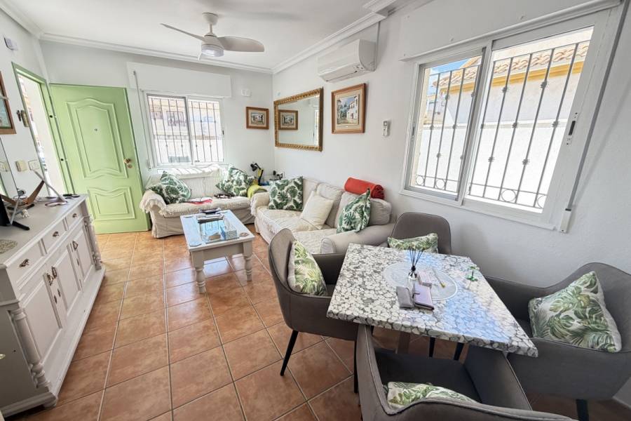 Resale - Apartment - Orihuela Costa - La Zenia