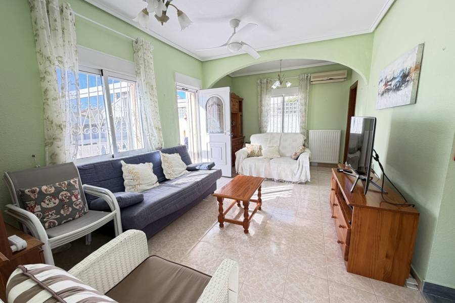 Resale - Detached - Orihuela Costa - Villamartin