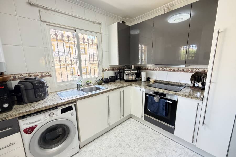 Reventa - Chalet - Orihuela Costa - Villamartin