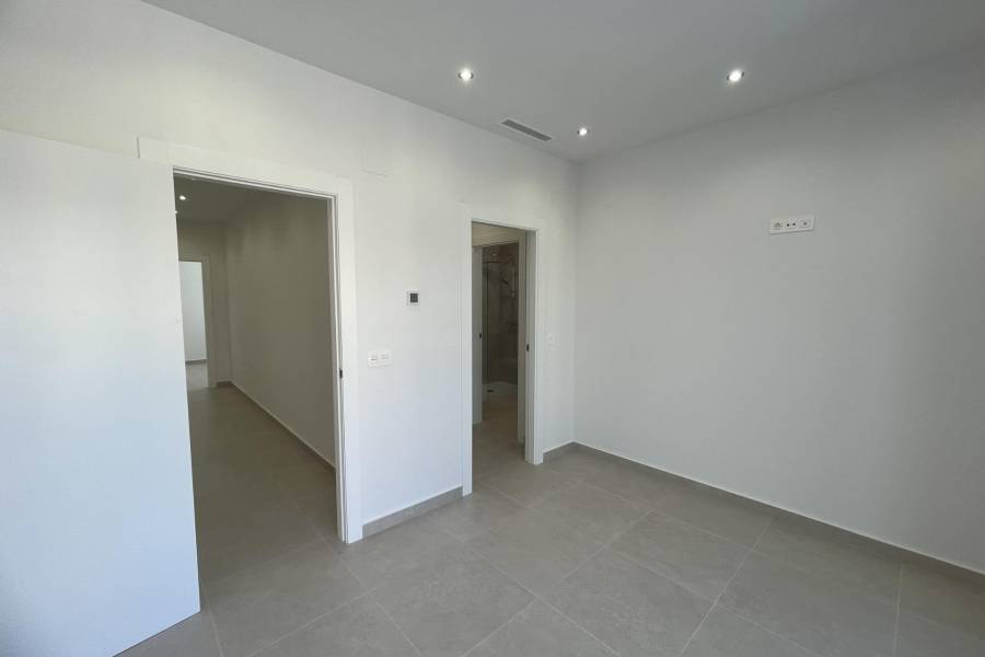 Nueva construcción  - Chalet - Almoradi - Heredades