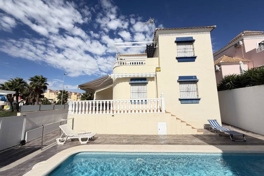 Resale - Detached - Orihuela Costa - Villamartin