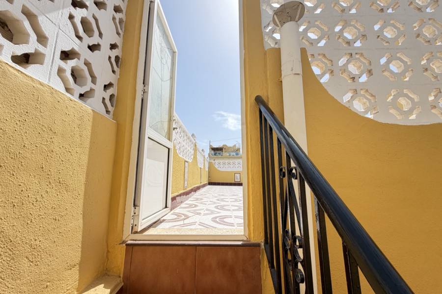 Resale - Apartment - San Miguel de Salinas