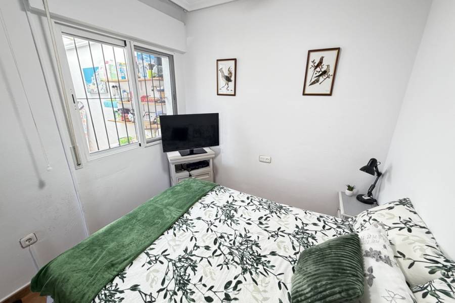 Resale - Apartment - Orihuela Costa - La Zenia