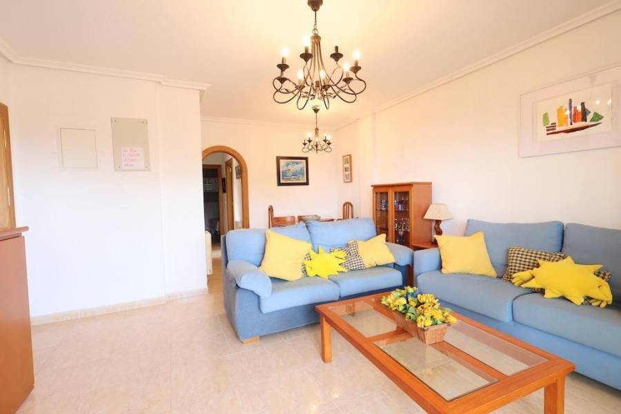 Resale - Apartment - Orihuela Costa - Campoamor