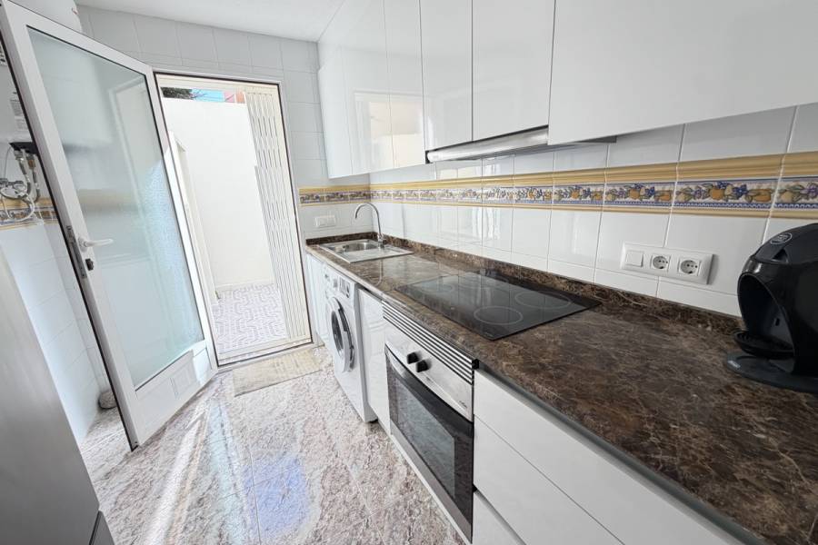 Resale - Townhouse - Orihuela Costa - Villamartin