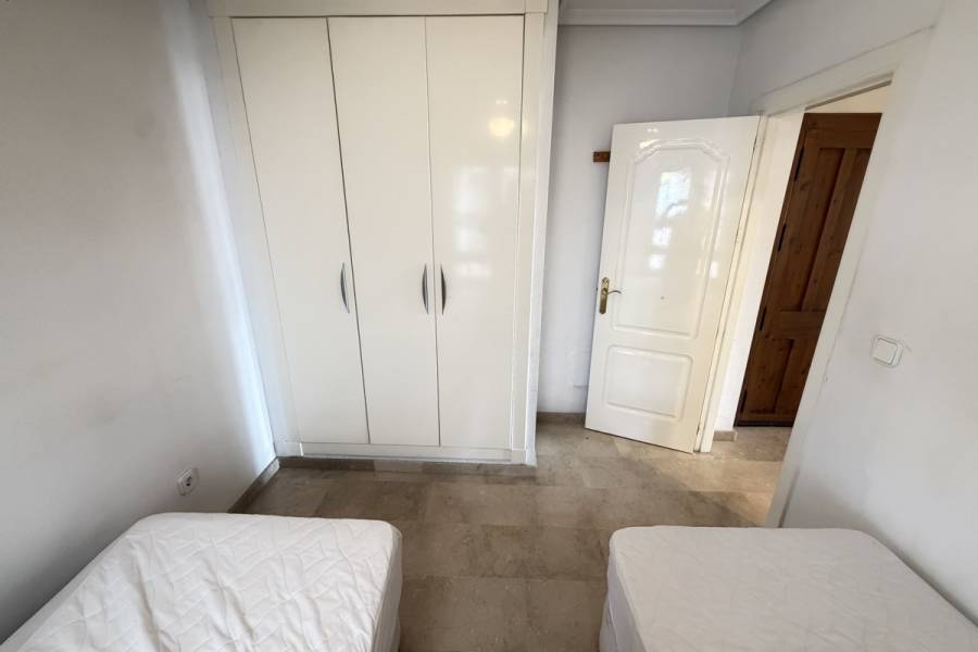 Resale - Apartment - Orihuela Costa - Villamartin