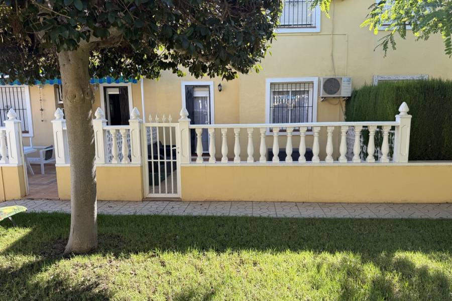 Resale - Apartment - Orihuela Costa - Villamartin