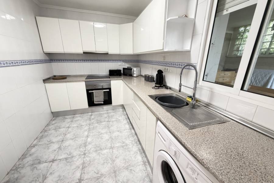 Reventa - Chalet - Orihuela Costa - Villamartin