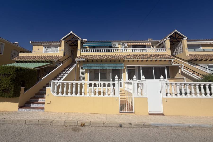 Resale - Apartment - Orihuela Costa - Villamartin